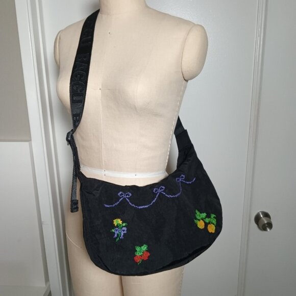 Baggu Medium Nylon Crescent Bag Bow Fruit Cross Stitch Black - Picture 3 of 4